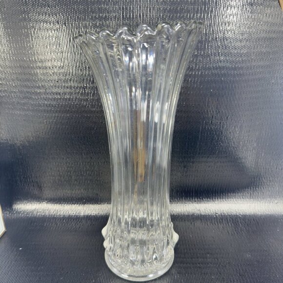Vintage Clear Swung Stretch Glass Vase Vessel Tall Manganese 365nm Green UV Glow - Picture 2 of 16